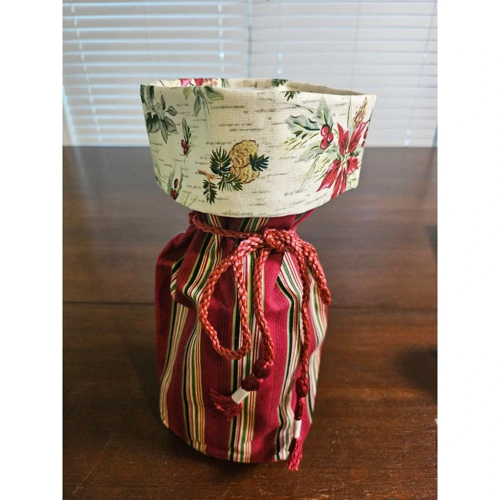 Longaberger Holiday Botanical Fabric Wine Spirits Gift Bag Holder Set of 2